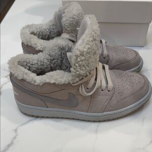 Nike Women's Tan air Jordan Sherpa fleece Lined Sneakers